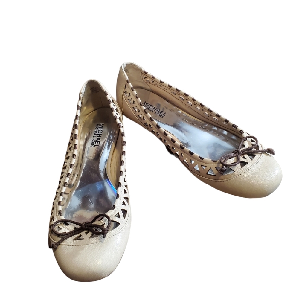 Michael Kors Cream Leather Flats Size 7.5
